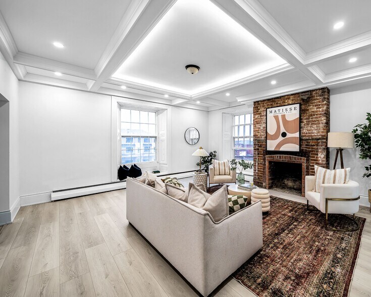 More Photos Of 780 Garden St, Whitby Office Residential For Sale