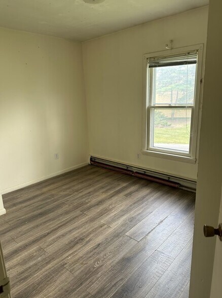 More Photos Of 74 William St, South Glens Falls Specialty For Sale