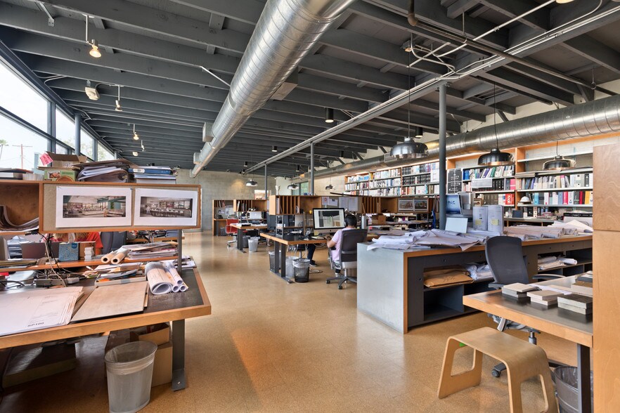 More Photos Of 5735 Melrose Ave, Los Angeles Loft Creative Space For Sale