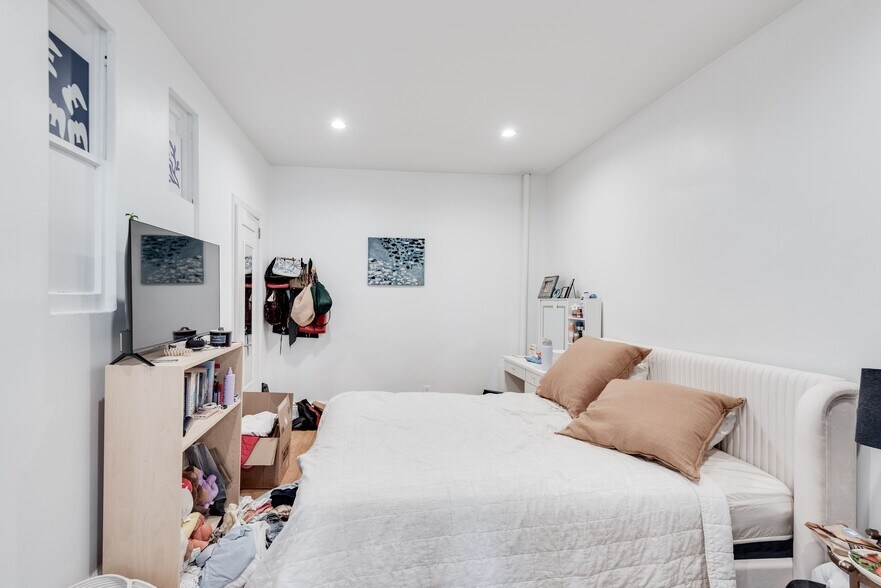 More Photos Of 272 Smith St, Brooklyn Apartments For Sale