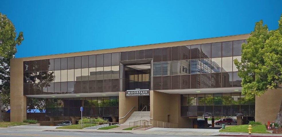 More Photos Of 2211 Moorpark Ave, San Jose Medical For Lease