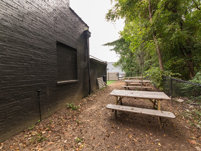 More Photos Of 51 Sweeten Creek Rd, Asheville Freestanding For Lease