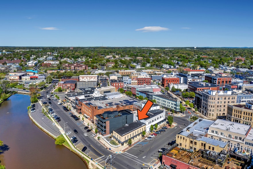 More Photos Of 601 Lake Ave, Asbury Park Office Residential For Lease