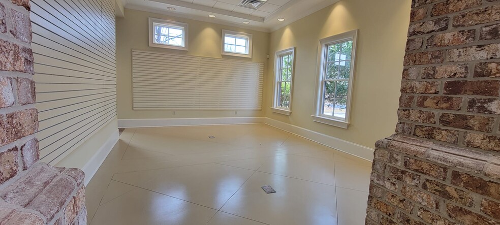 More Photos Of 170 Westridge Industrial Blvd, McDonough Office For Lease