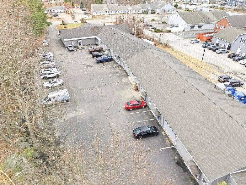 More Photos Of 8 Chestnut Dr, Bedford Office For Sale