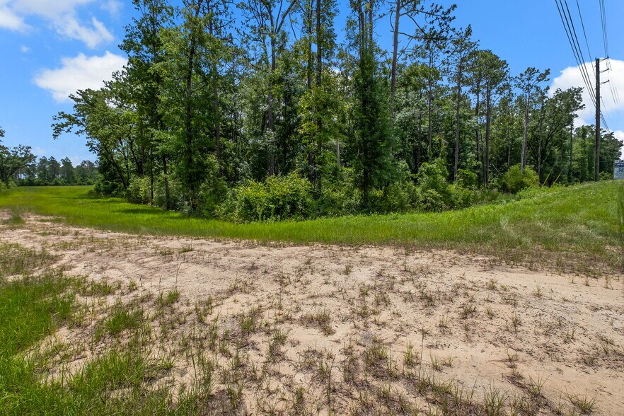 More Photos Of 0 Crawfordville Hwy, Crawfordville Land For Sale