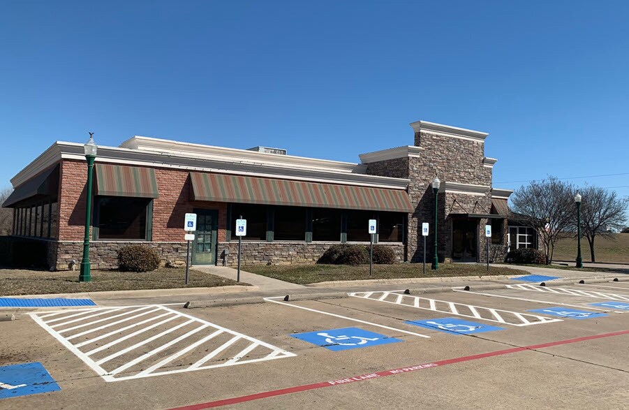 More Photos Of 2290 S Stemmons Fwy, Lewisville Restaurant For Lease