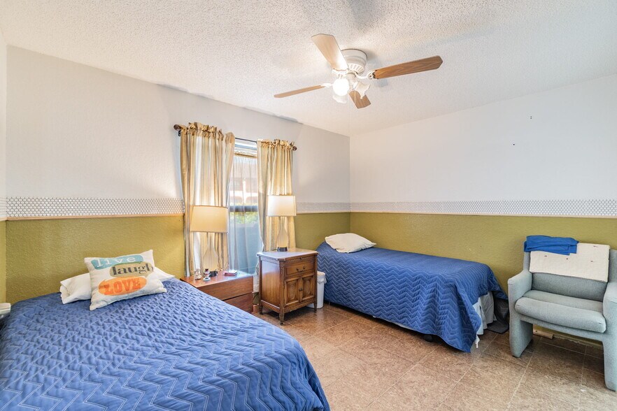 More Photos Of 4407 Millwood Rd, Spring Hill Assisted Living For Sale