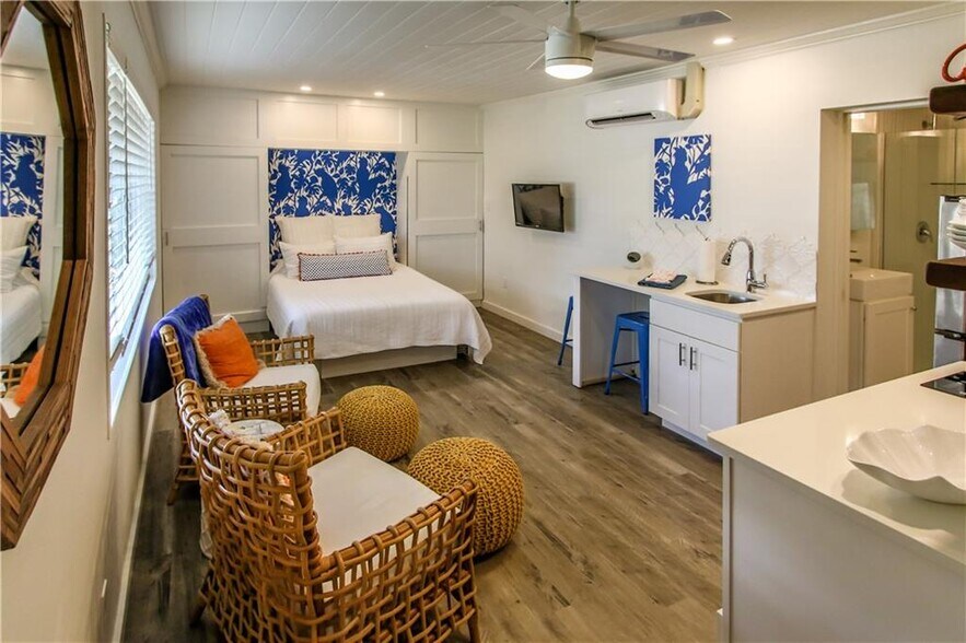 More Photos Of 11450 S Indian River Dr, Sebastian Hotel For Sale