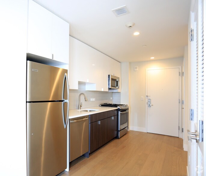 More Photos Of 57 Bank St, White Plains Apartments For Lease