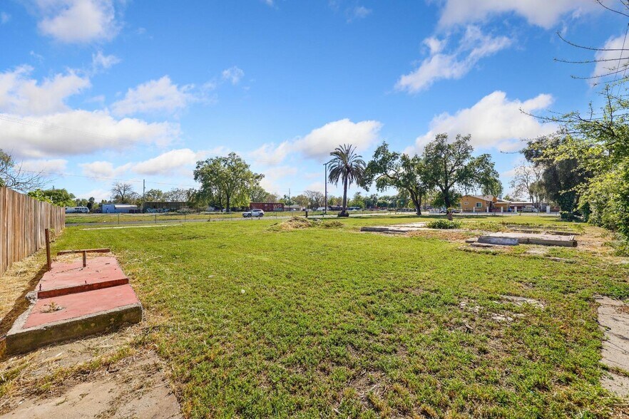 More Photos Of 1223 Armfield Ave, Woodland Land For Sale
