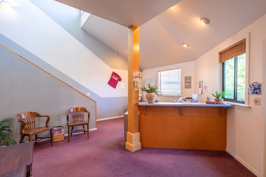 More Photos Of 367-387 N State St, Ukiah Office For Sale