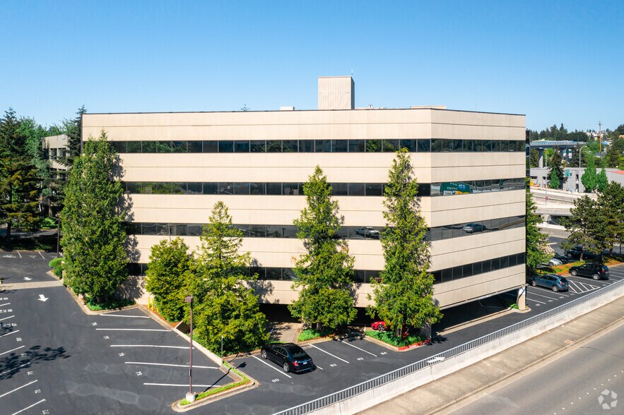 More Photos Of 400 112th Ave NE, Bellevue Office For Lease