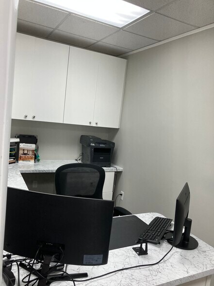 More Photos Of 400 9th Ave S, Safety Harbor Unknown For Lease