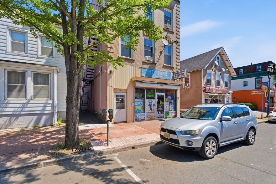 More Photos Of 200 Somerset St, North Plainfield Apartments For Sale