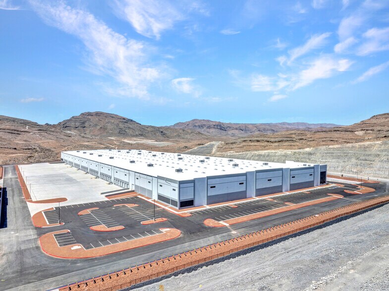 More Photos Of 9925 John J. Lee Ave, Las Vegas Distribution For Lease