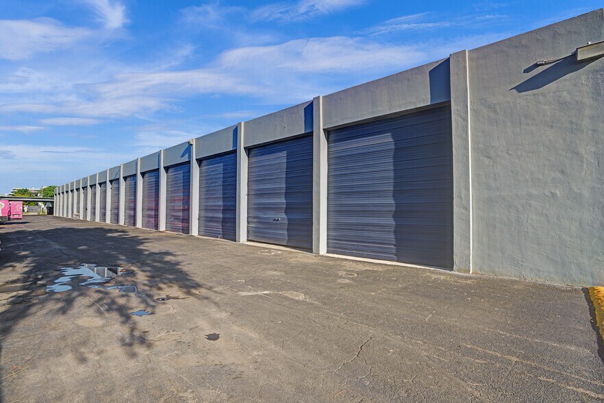 More Photos Of 12050 NE 14th Ave, Miami Warehouse For Lease