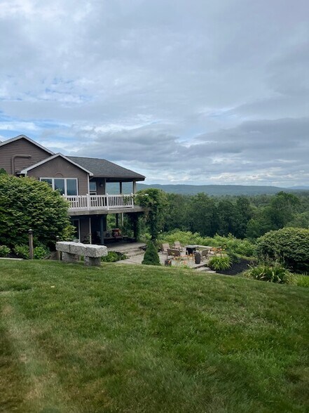 More Photos Of 151 Smead Hill Rd, Greenfield Specialty For Sale