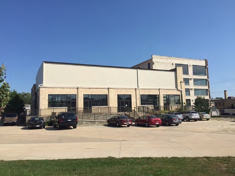 More Photos Of , Fort Atkinson Office For Sale