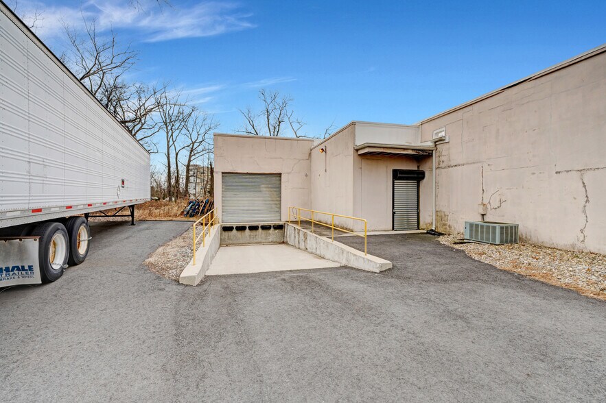 More Photos Of 2113 Rt-35, Oakhurst Freestanding For Sale