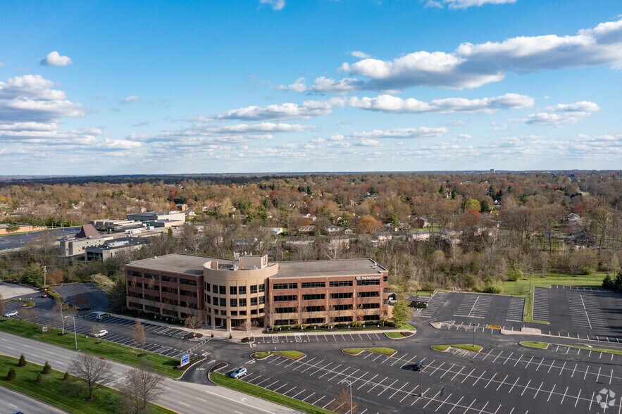 More Photos Of 5151 Pfeiffer Rd, Blue Ash Office For Lease