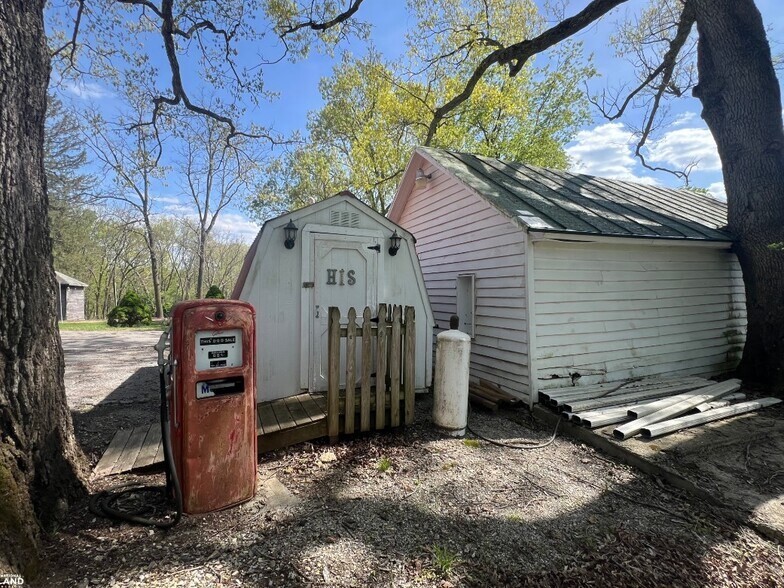 More Photos Of 5189 Rockwood Rd, Dublin Lodge Meeting Hall For Sale