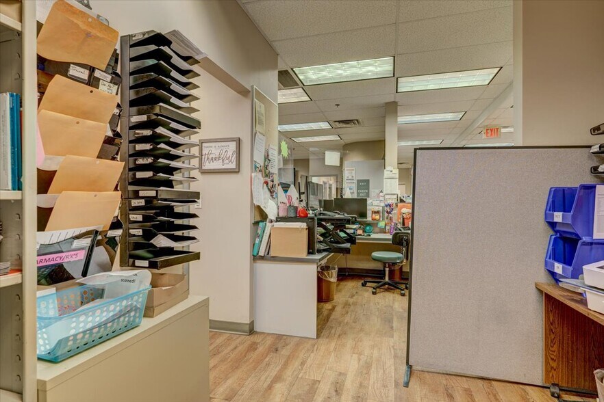 More Photos Of 2035 Mesquite Ave, Lake Havasu City Medical For Sale