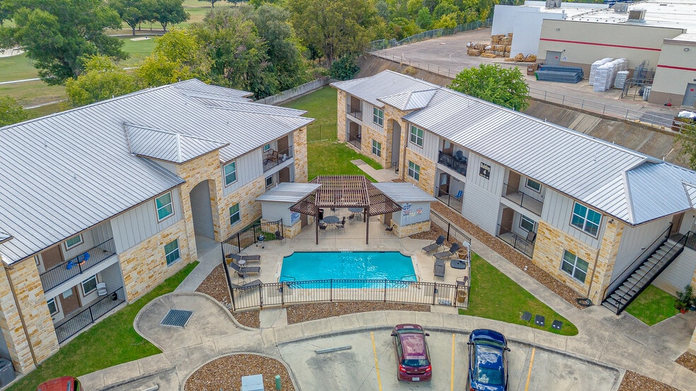 More Photos Of 1407 Sidney Baker St, Kerrville Apartments For Sale