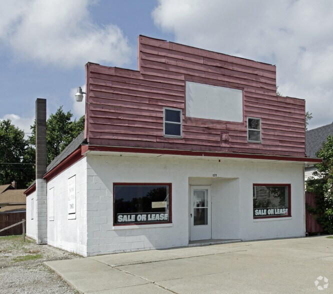 Primary Photo Of 1222 Water St, Port Huron Freestanding For Lease
