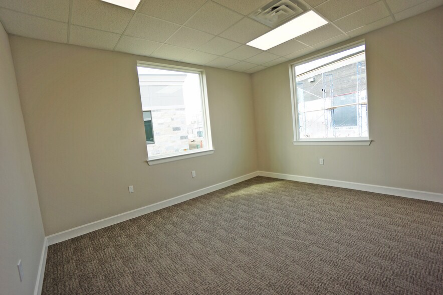 More Photos Of 23410 Grand Reserve Dr, Katy Office For Sale