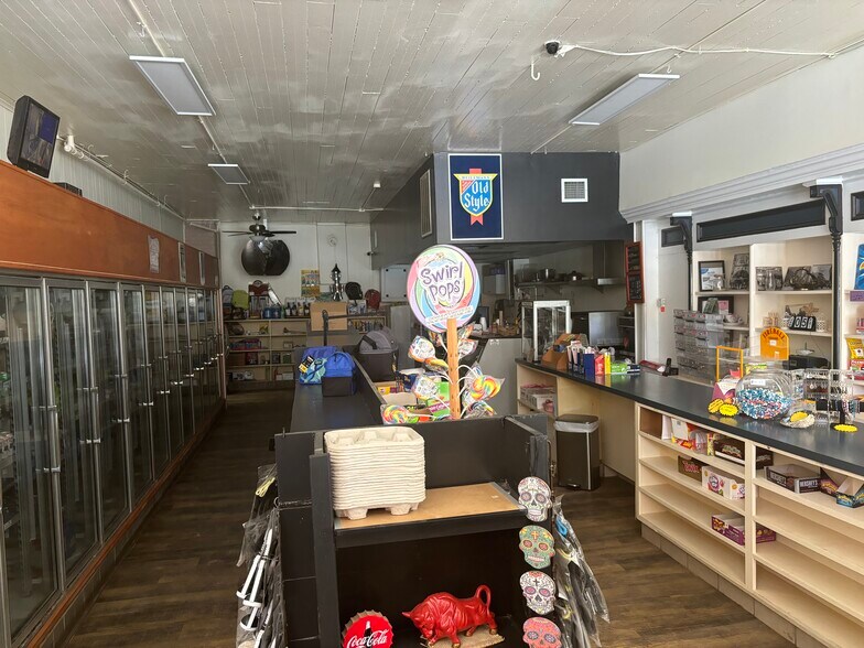 More Photos Of 9607 6 Mile Rd, Northville Storefront Retail Residential For Lease