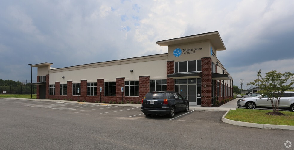 Primary Photo Of 4730 Puddledock Rd, Prince George Medical For Sale