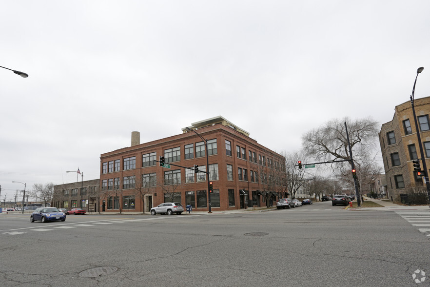 Primary Photo Of 538-542 N Western Ave, Chicago Apartments For Sale