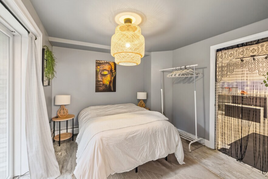 More Photos Of 480 Walker St, Fairview Apartments For Sale