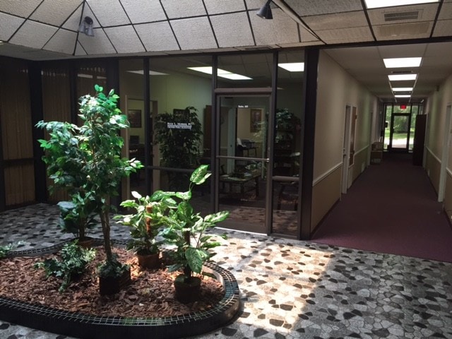More Photos Of 211-215 Winchester Dr, Tyler Office For Lease