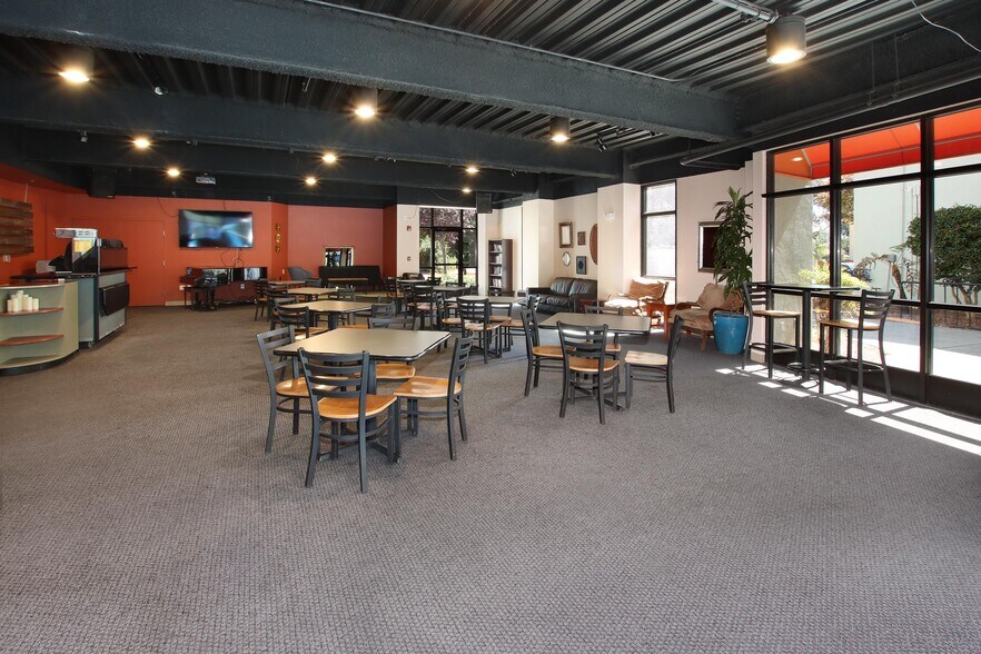 More Photos Of 440 Frederick St, Santa Cruz Unknown For Lease