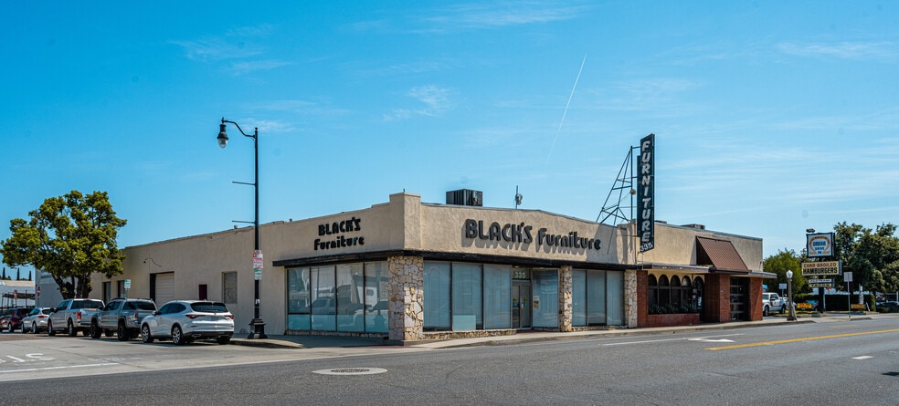 Primary Photo Of 335 W Chapman Ave, Orange Storefront For Lease