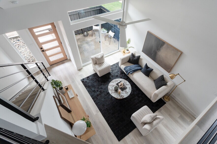 More Photos Of 1905 Albury Cv, Austin Specialty For Sale