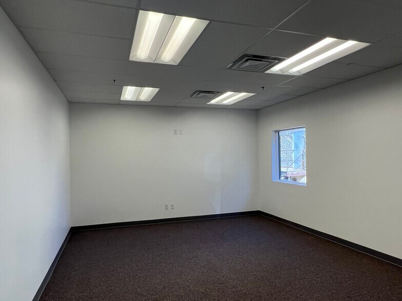 More Photos Of 4219 Charter Ave, Oklahoma City Distribution For Lease