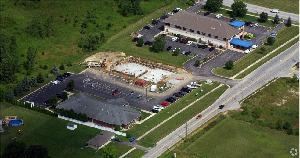 More Photos Of 1541 S Court St, Crown Point Medical For Lease