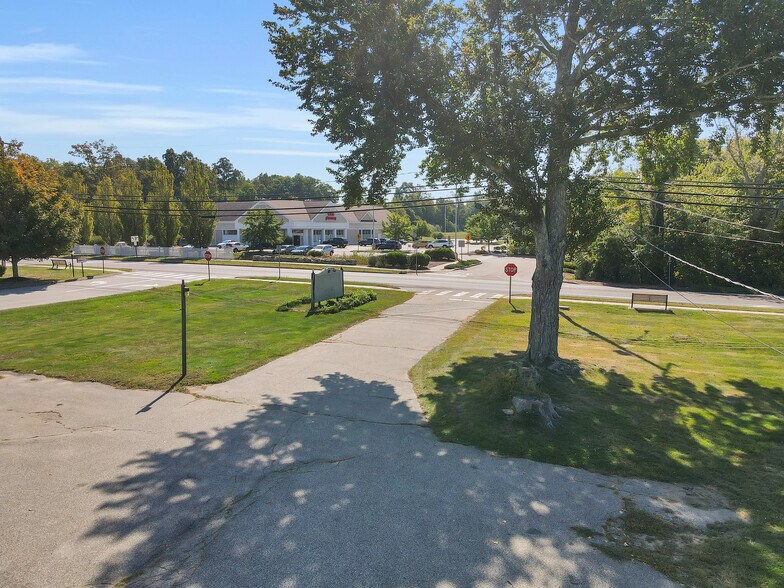 More Photos Of 107 Main St, Hebron Medical For Sale