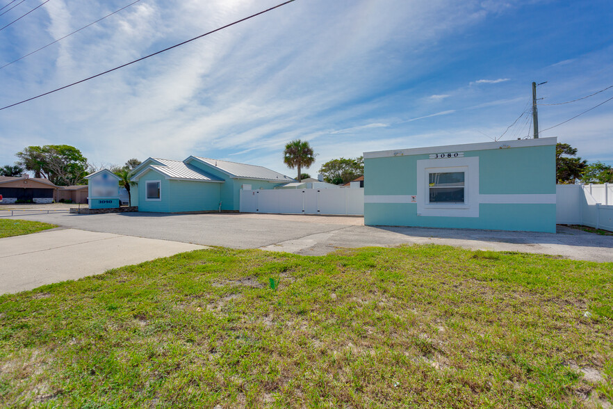 Primary Photo Of 3090 Dixie Hwy NE, Palm Bay Office Residential For Sale