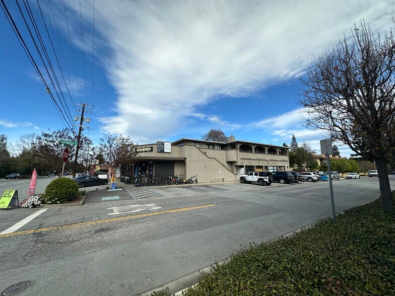 More Photos Of 1800 El Camino Real, Menlo Park Office For Sale