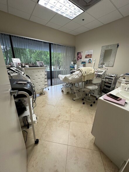More Photos Of 2900 N Military Trl, Boca Raton Medical For Sale
