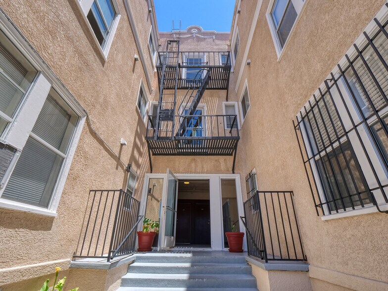 More Photos Of 672 N Kenmore Ave, Los Angeles Apartments For Sale