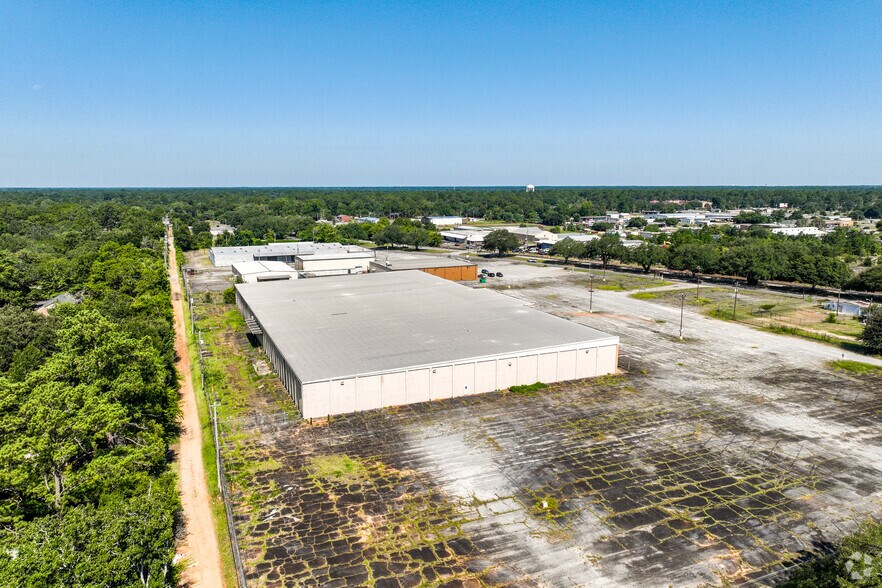 More Photos Of 1420 W Broad Ave, Albany Warehouse For Sale