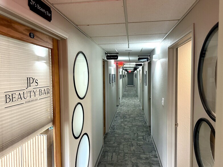 More Photos Of 720 N Rochester St, Mukwonago Office For Sale