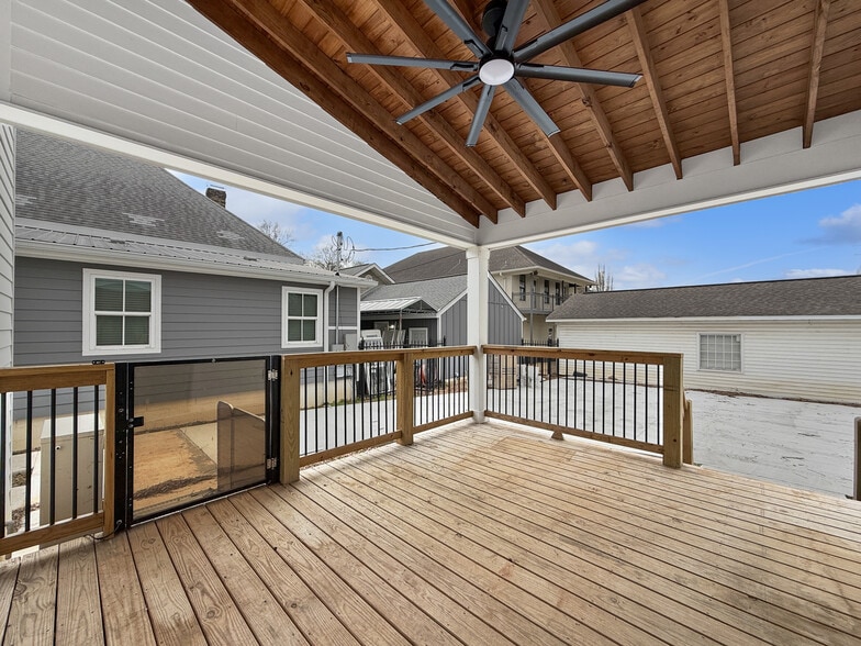 More Photos Of 514 Lurleen B Wallace Blvd, Tuscaloosa Office For Lease