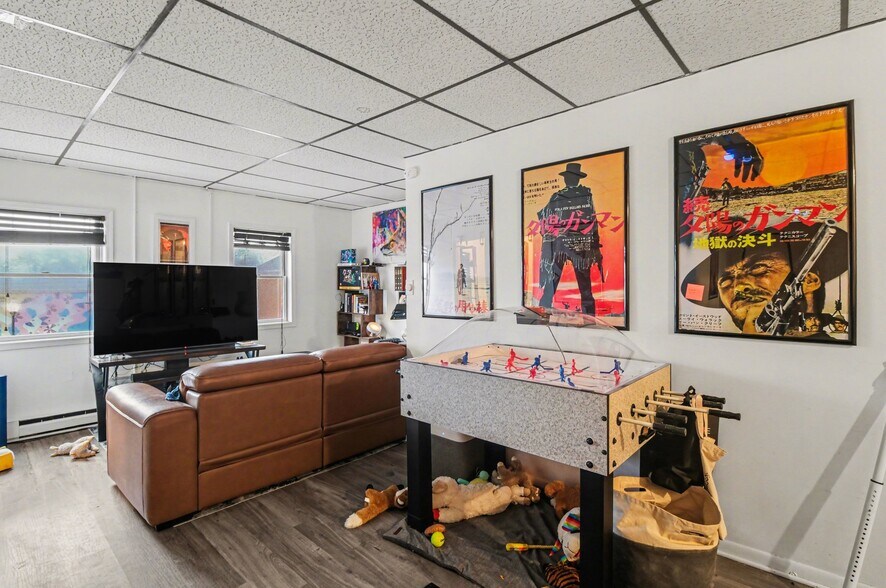 More Photos Of 31 N Washington St, Oxford Storefront Retail Residential For Sale