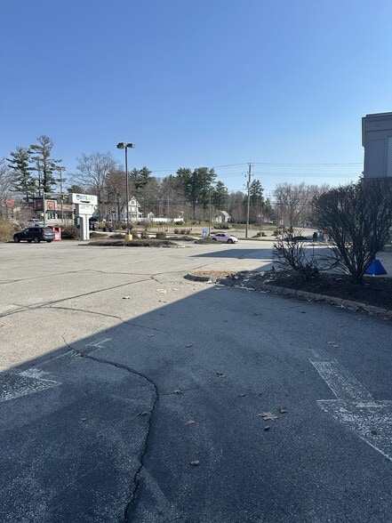 More Photos Of 18-20 Crystal Ave, Derry Drugstore For Lease